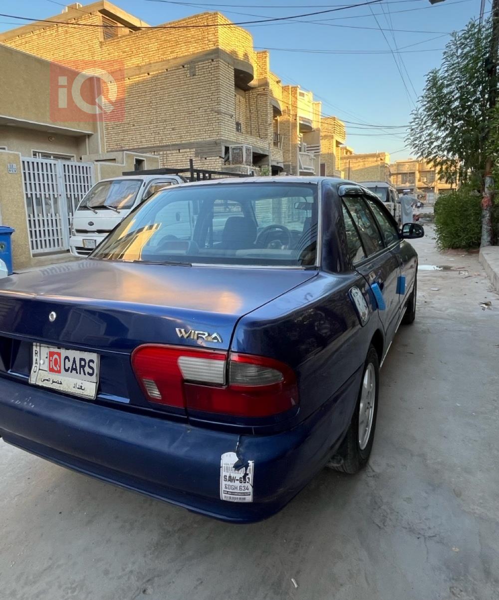 بروتون ويرا